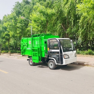 電動側(cè)掛桶垃圾清運(yùn)車